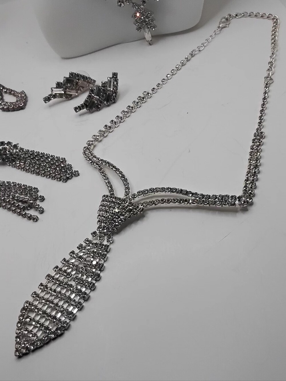 Vintage Rhinestone Jewelry Lot - Picture 4 of 16